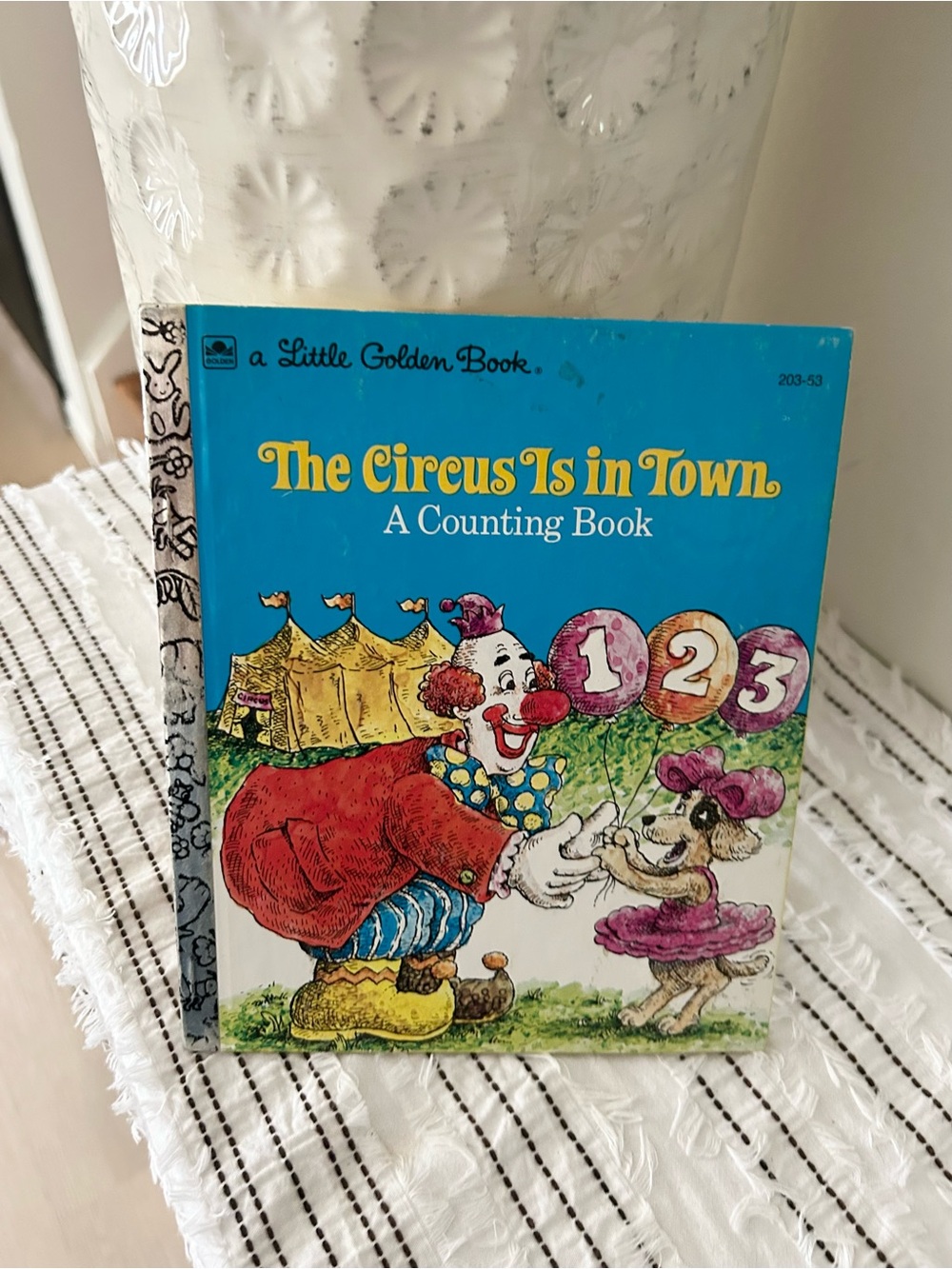 Vintage 1978 Little Golden Book The Circus Is in Town Counting Book
